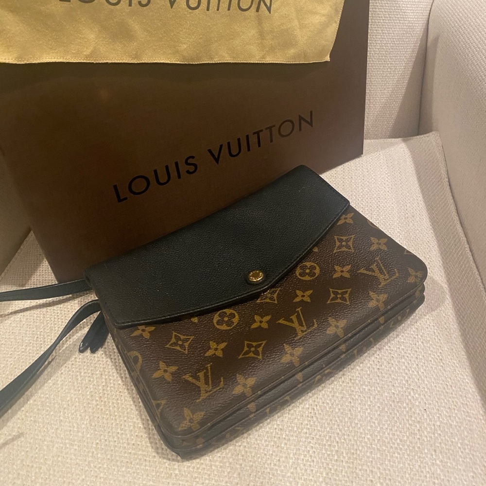 Authentic Louis Vuitton Monogram Twice Pochette Crossbody